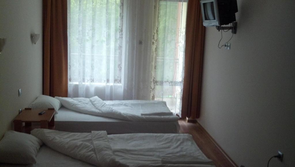 Central Park Family Hotel Каварна Номер фото