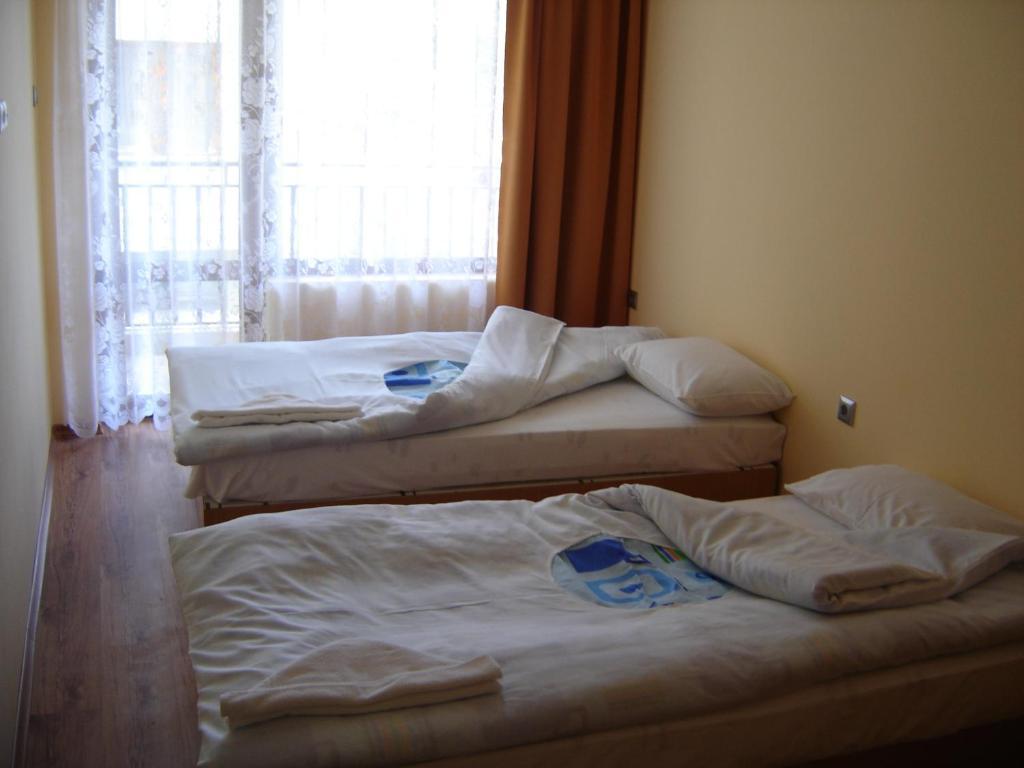 Central Park Family Hotel Каварна Номер фото